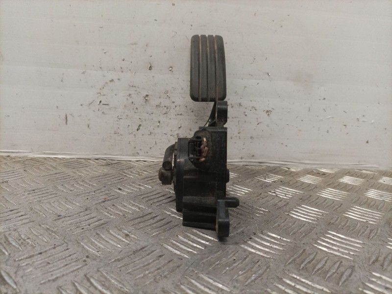 Recambio de potenciometro pedal para renault megane ii berlina 5p confort expression referencia OEM IAM 8200153268  