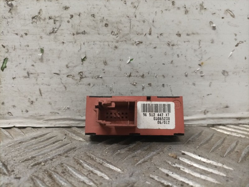 Recambio de interruptor para peugeot 407 st confort referencia OEM IAM 96512442XT   Recambio de interruptor para peugeot 407 st confort referencia OEM IAM 96512442XT