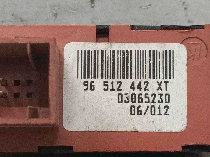 Recambio de interruptor para peugeot 407 st confort referencia OEM IAM 96512442XT   Recambio de interruptor para peugeot 407 st confort referencia OEM IAM 96512442XT