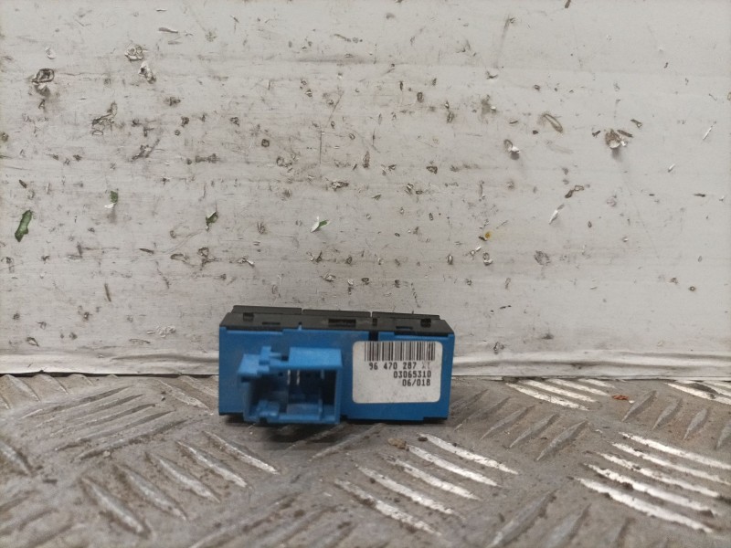 Recambio de interruptor para peugeot 407 st confort referencia OEM IAM 96470287xt  