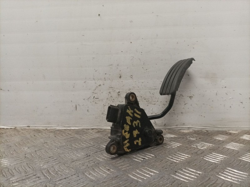 Recambio de potenciometro pedal para renault megane ii classic berlina referencia OEM IAM 8200153268  