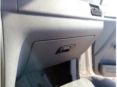 Recambio de guantera para ford transit connect 1.8 tdci 75c base 210 s kombi transit connect kombi referencia OEM IAM   