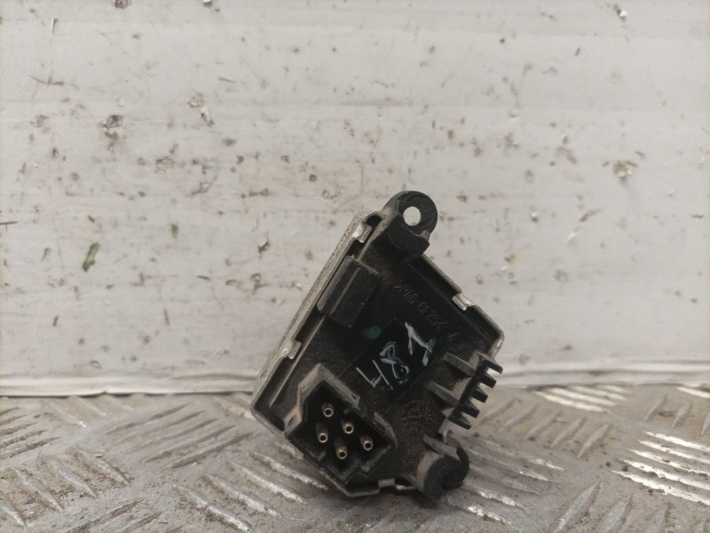 Recambio de resistencia calefaccion para bmw serie 5 berlina (e39) 530i referencia OEM IAM 5HL00843600  