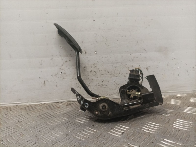 Recambio de pedal acelerador para toyota corolla (e12) 2.0 d-cat referencia OEM IAM 8928147010  