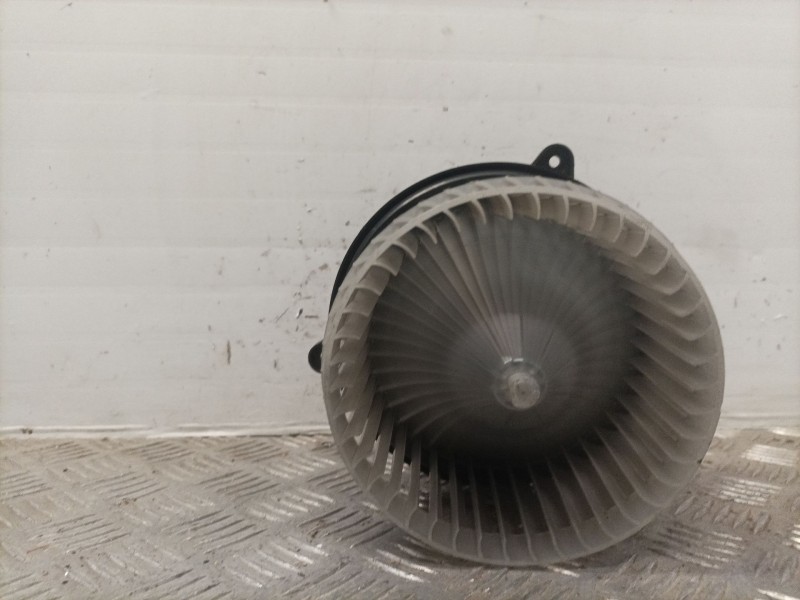 Recambio de ventilador calefaccion para opel insignia berlina cosmo referencia OEM IAM 5242673401 A091070942 