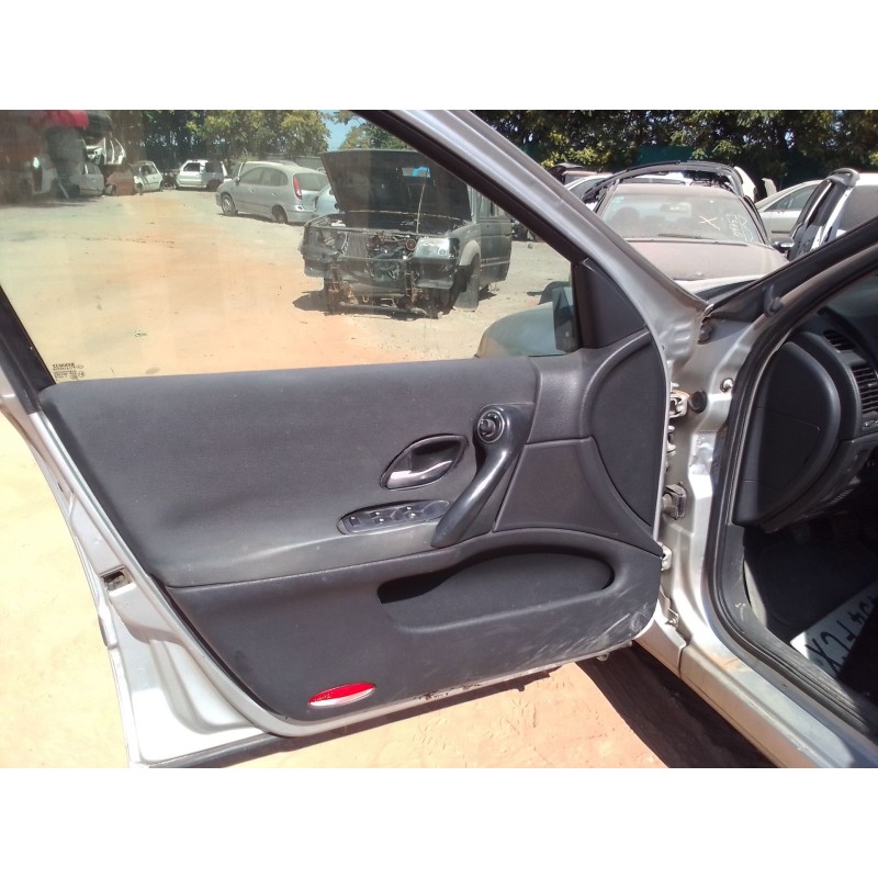 renault laguna ii (bg4w) del año 2005