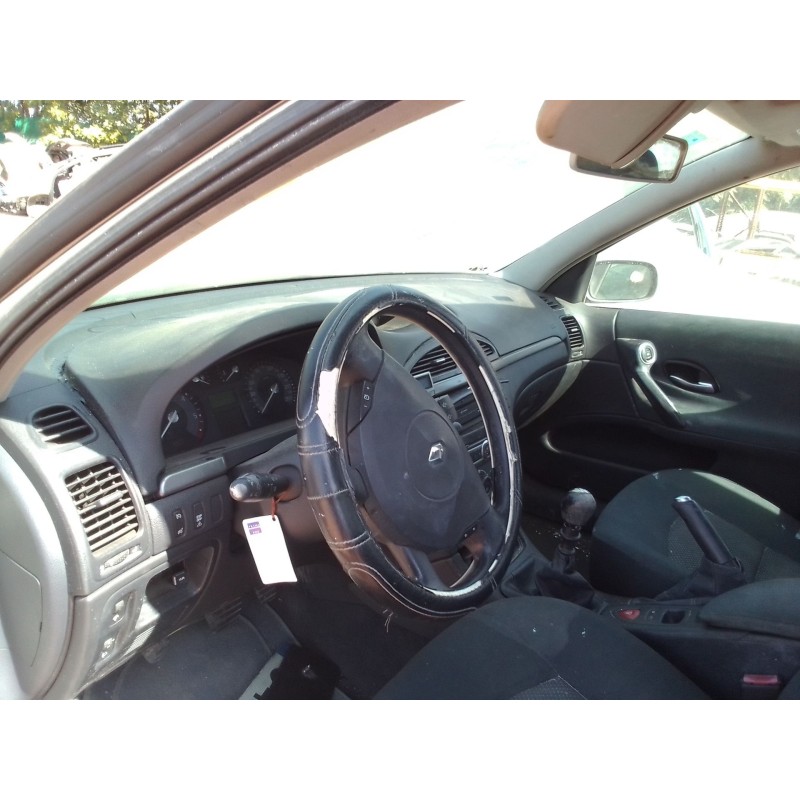 renault laguna ii (bg4w) del año 2005