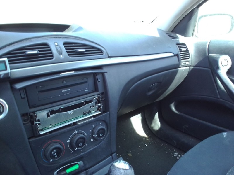 renault laguna ii (bg4w) del año 2005