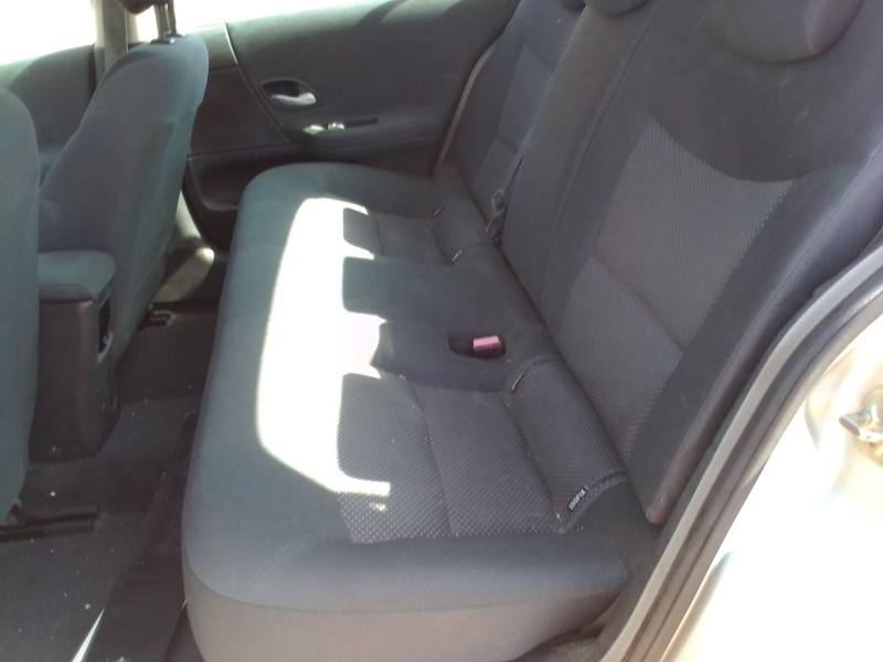 renault laguna ii (bg4w) del año 2005