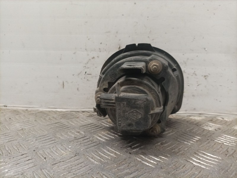 Recambio de faro antiniebla izquierdo para renault clio ii fase i (b/cbo) 1.2 referencia OEM IAM   