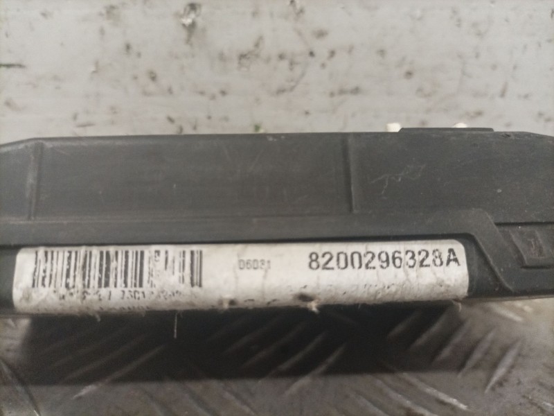 Recambio de modulo electronico para dacia logan referencia OEM IAM 8200296328A   Recambio de modulo electronico para dacia logan referencia OEM IAM 8200296328A