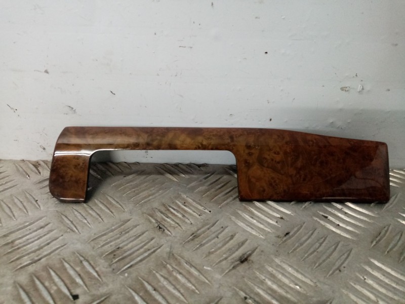 Recambio de moldura para bmw serie 3 berlina (e46) referencia OEM IAM 8203825  