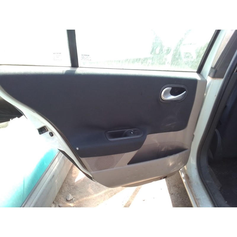 renault megane ii berlina 5p del año 2002