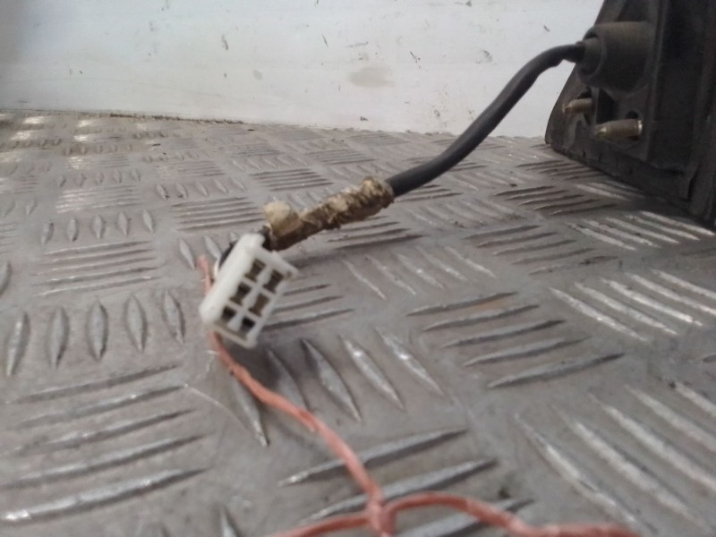 Recambio de retrovisor derecho para toyota corolla (e11) referencia OEM IAM E11015476 SKH5655 