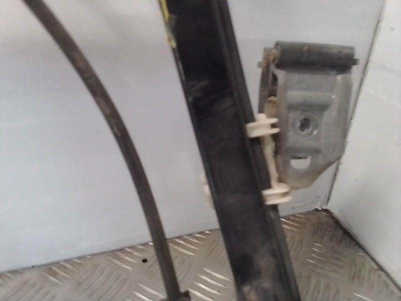 Recambio de elevalunas delantero izquierdo para volkswagen polo berlina (6n1) 1.4 referencia OEM IAM 6N4837401  