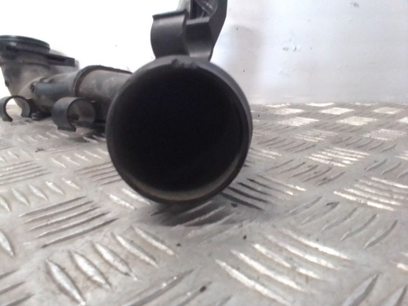 Recambio de tubo intercooler para opel insignia berlina cosmo referencia OEM IAM 13240176 315805007 