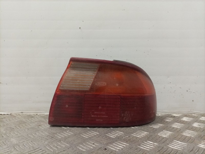 Recambio de piloto trasero derecho para ford mondeo berlina/familiar (fd) referencia OEM IAM   