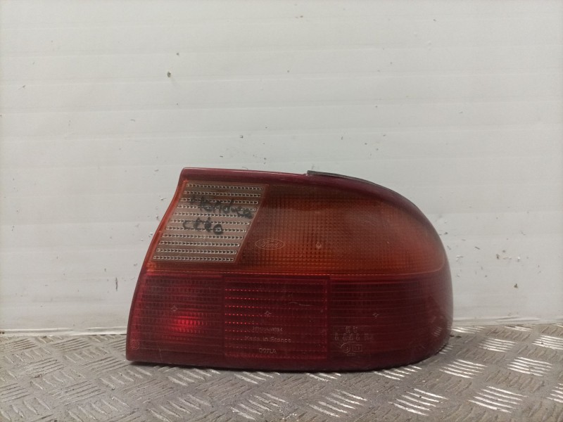 Recambio de piloto trasero derecho para ford mondeo berlina/familiar (fd) referencia OEM IAM   