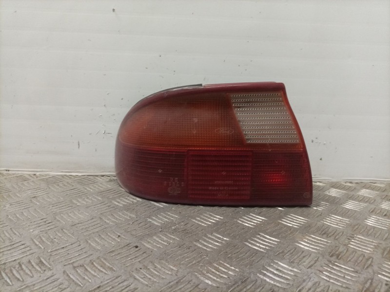 Recambio de piloto trasero izquierdo para ford mondeo berlina/familiar (fd) referencia OEM IAM   