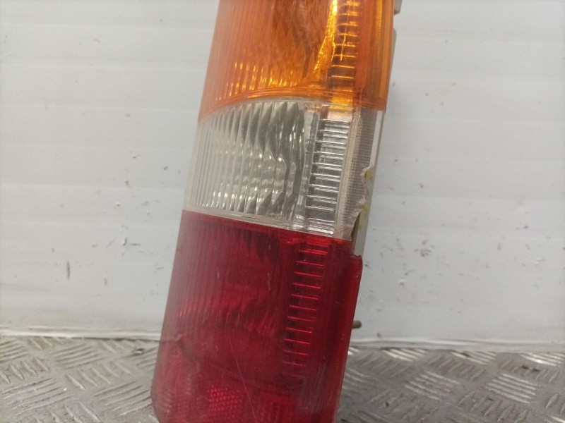 Recambio de piloto trasero derecho para ford transit bus 1995 referencia OEM IAM   