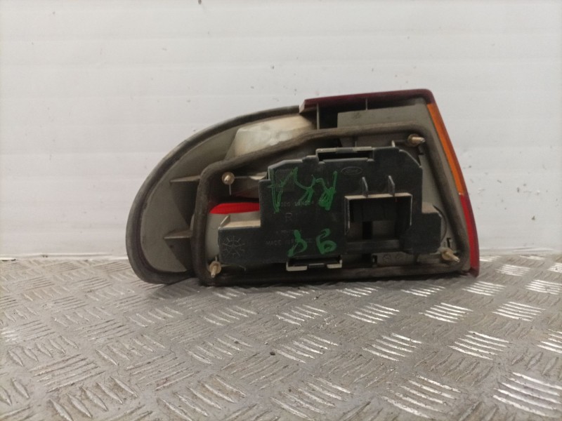 Recambio de piloto trasero derecho para ford mondeo berlina/familiar (fd) referencia OEM IAM   