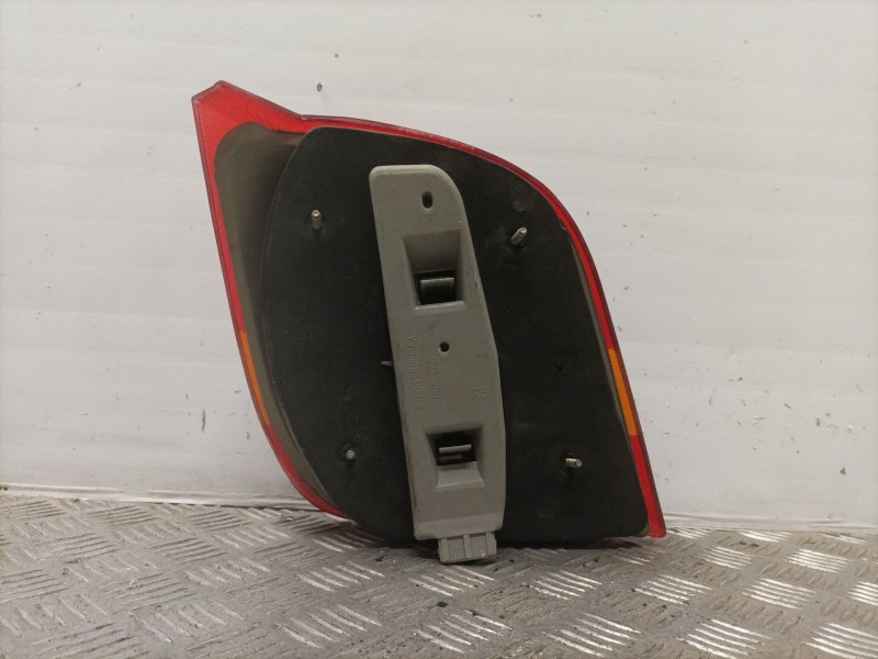 Recambio de piloto trasero derecho para ford fiesta berl./courier referencia OEM IAM   