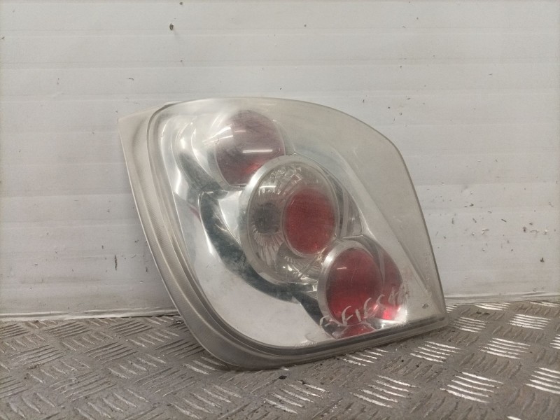 Recambio de piloto trasero izquierdo para ford fiesta berl./courier referencia OEM IAM   