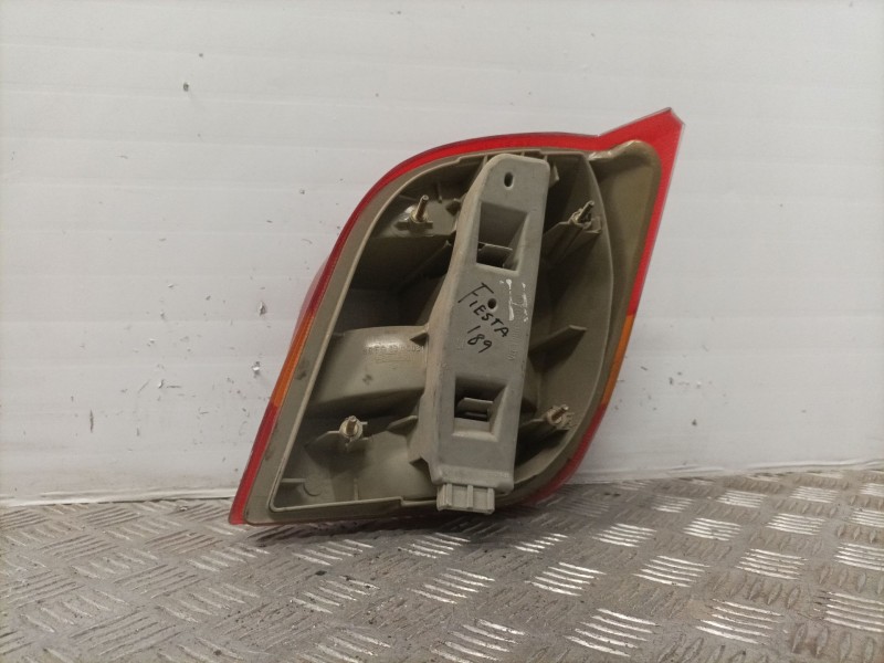 Recambio de piloto trasero izquierdo para ford fiesta berl./courier referencia OEM IAM   