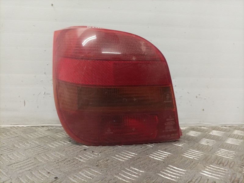 Recambio de piloto trasero izquierdo para ford fiesta berl./courier referencia OEM IAM   