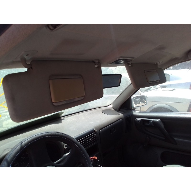 volkswagen polo berlina (6n1) del año 1994