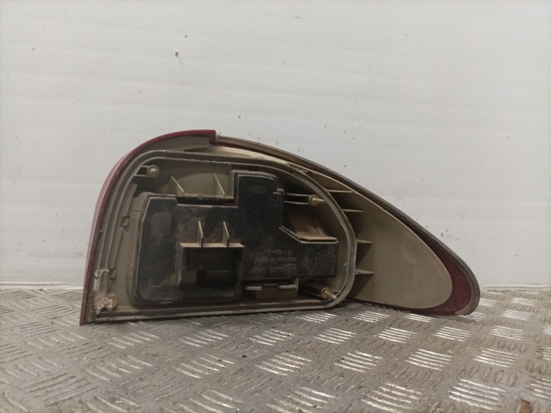 Recambio de piloto trasero izquierdo para ford mondeo berlina/familiar (fd) referencia OEM IAM   