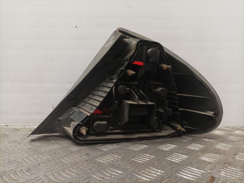 Recambio de piloto trasero izquierdo para ford mondeo berlina (gd) referencia OEM IAM   