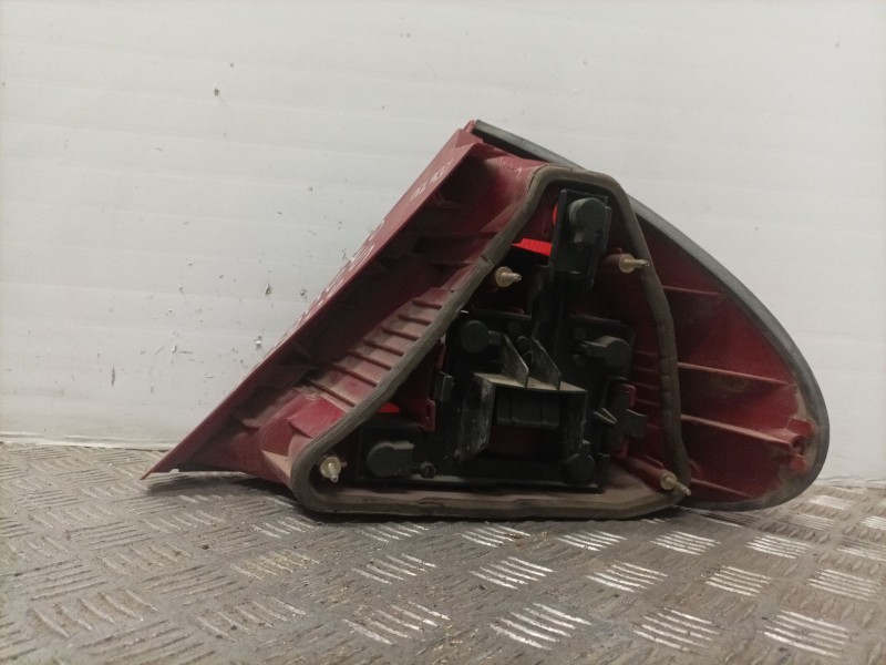 Recambio de piloto trasero izquierdo para ford mondeo berlina (gd) referencia OEM IAM   