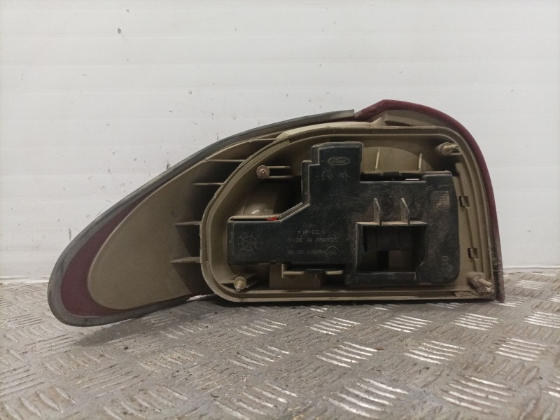 Recambio de piloto trasero derecho para ford mondeo berlina/familiar (fd) referencia OEM IAM   