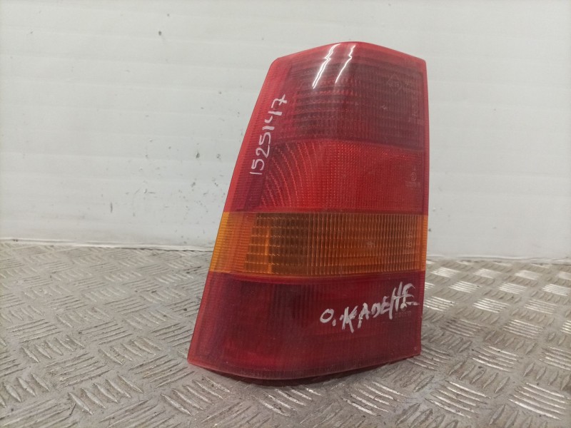 Recambio de piloto trasero izquierdo para opel kadett e 1.7 diesel referencia OEM IAM   