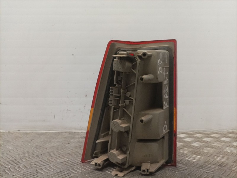 Recambio de piloto trasero derecho para opel kadett e 1.7 diesel referencia OEM IAM   