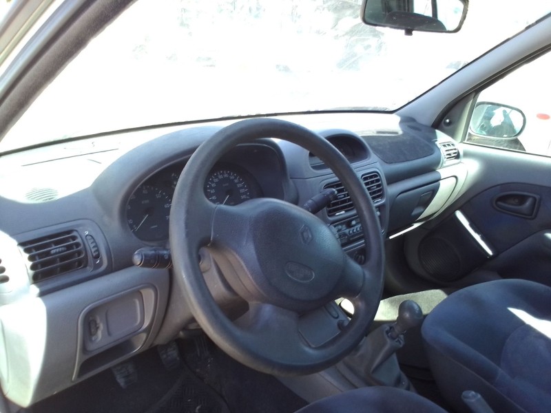 renault clio ii fase i (b/cbo) del año 1998