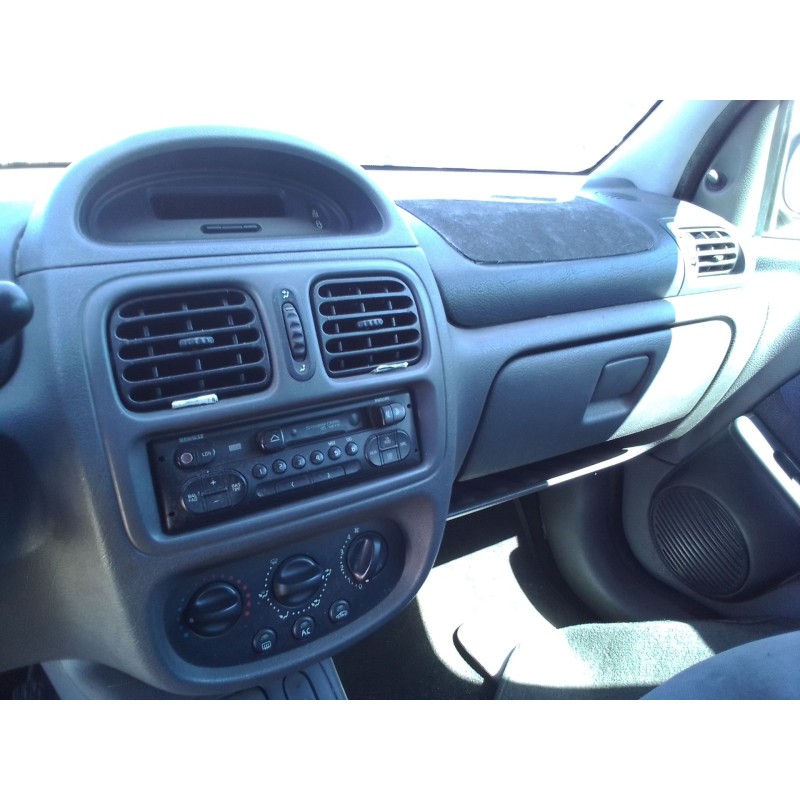 renault clio ii fase i (b/cbo) del año 1998