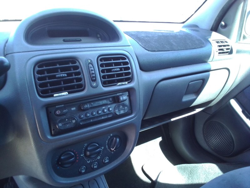 renault clio ii fase i (b/cbo) del año 1998