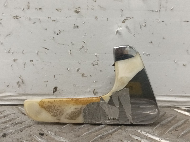 Recambio de maneta interior delantera derecha para seat ibiza 1.4 hit referencia OEM IAM   