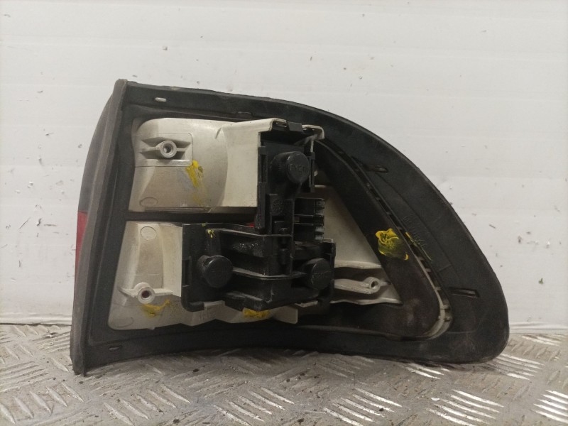 Recambio de piloto trasero izquierdo para opel omega b referencia OEM IAM   