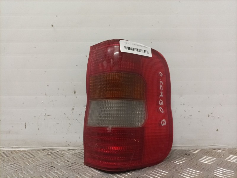 Recambio de piloto trasero derecho para opel combo (corsa b) cargo referencia OEM IAM   