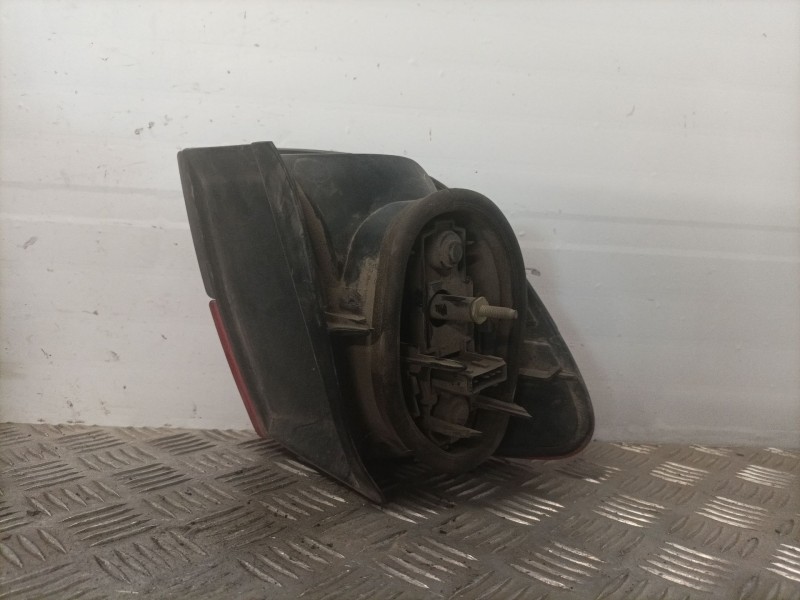 Recambio de piloto trasero derecho para peugeot 406 break (s1/s2) referencia OEM IAM   