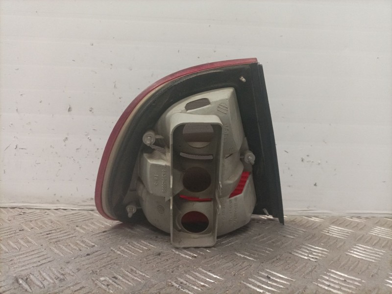 Recambio de piloto trasero derecho para seat referencia OEM IAM   