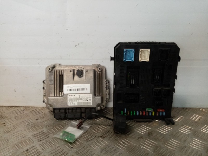 Recambio de kit inmovilizador para citroen c4 picasso referencia OEM IAM 9663510180 02812980 