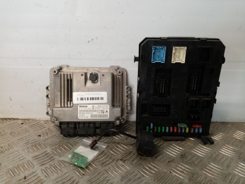 Recambio de kit inmovilizador para citroen c4 picasso referencia OEM IAM 9663510180 02812980 