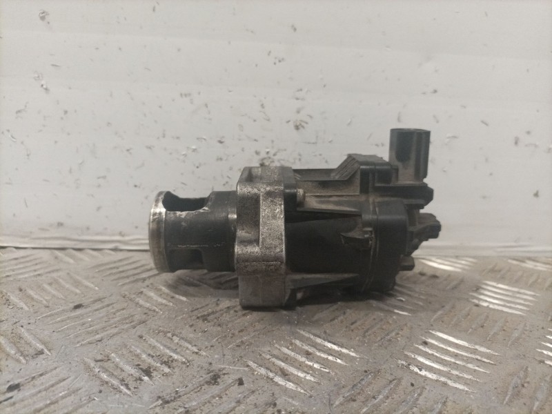 Recambio de valvula egr para opel insignia berlina cosmo referencia OEM IAM 55566052 724809780 6NU014864731