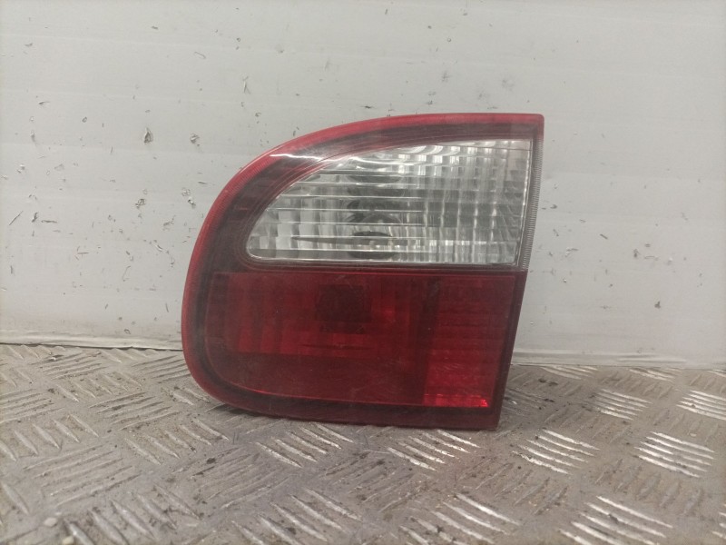 Recambio de piloto trasero derecho para daewoo lanos referencia OEM IAM   