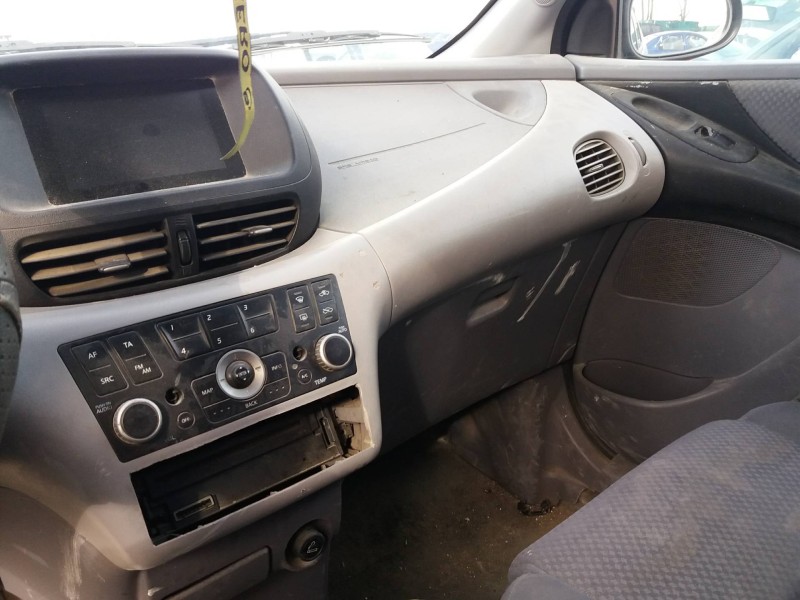 nissan almera tino (v10m) 2.2 dci diesel cat   |   0.00 - ... | 2000 | 112 cv / 82 kw del año 2000