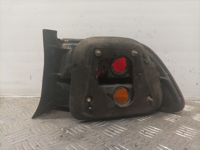 Recambio de piloto trasero izquierdo para honda civic berlina (eg/eh) referencia OEM IAM   